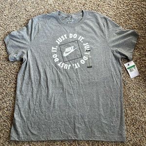 Men’s Nike Tee